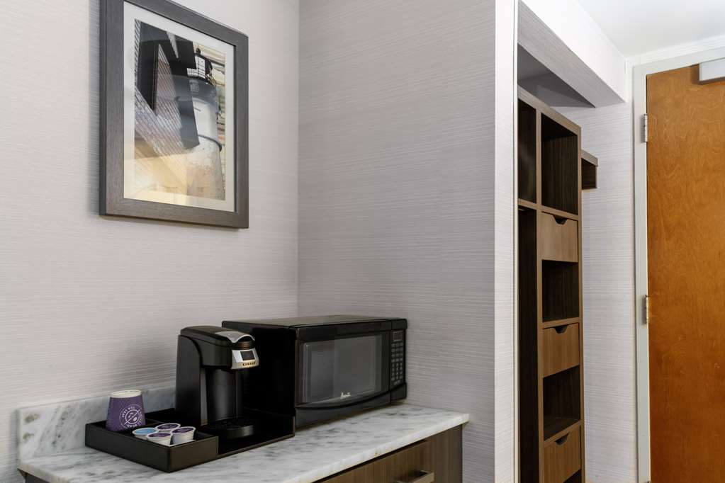 Фото Hilton Garden Inn Freeport Downtown
