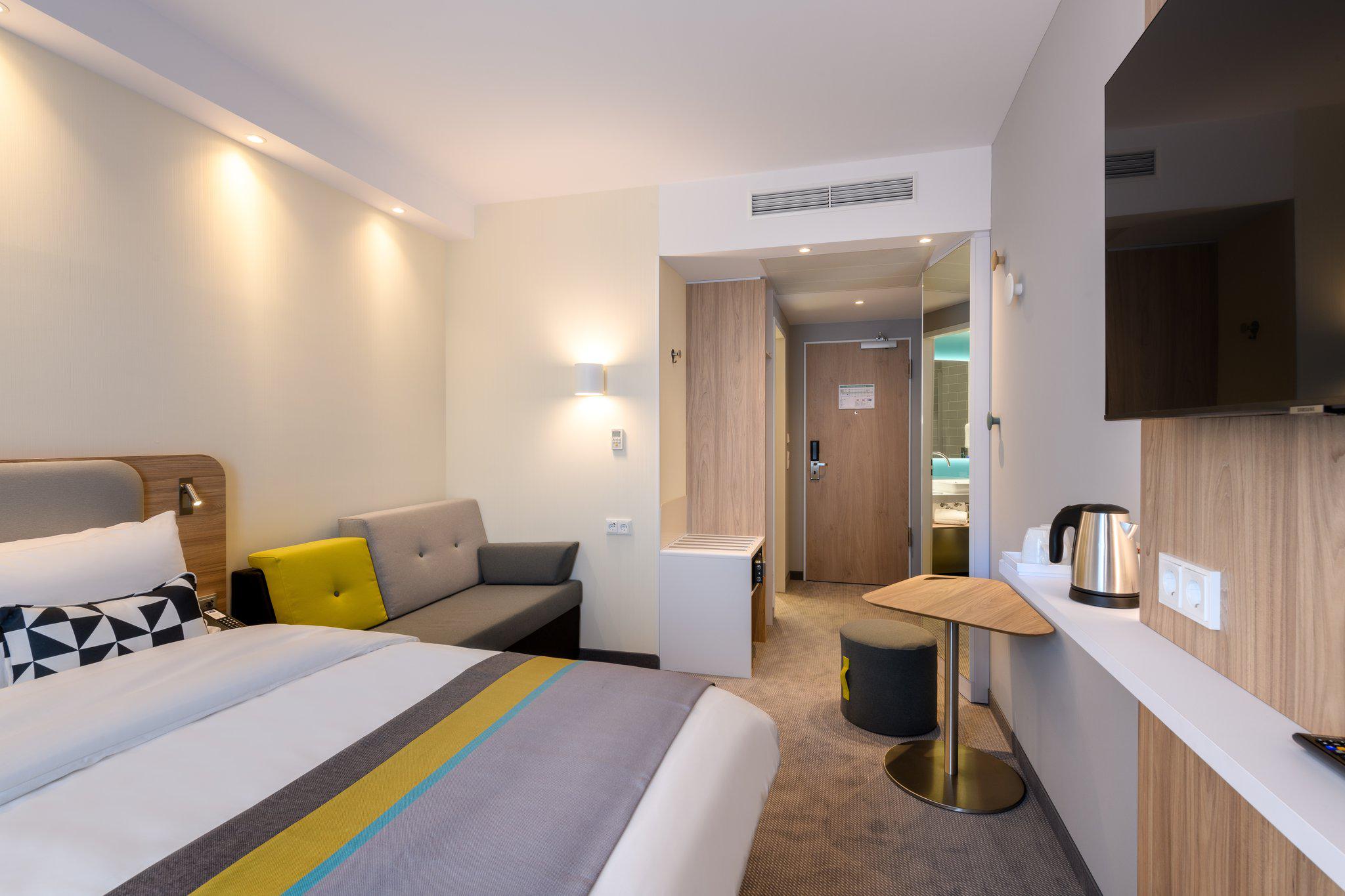 Фото Holiday Inn Express Fulda, an Ihg Hotel