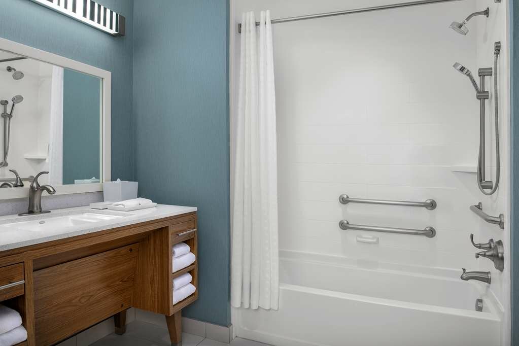 Фото Home2 Suites by Hilton Tallahassee State Capitol