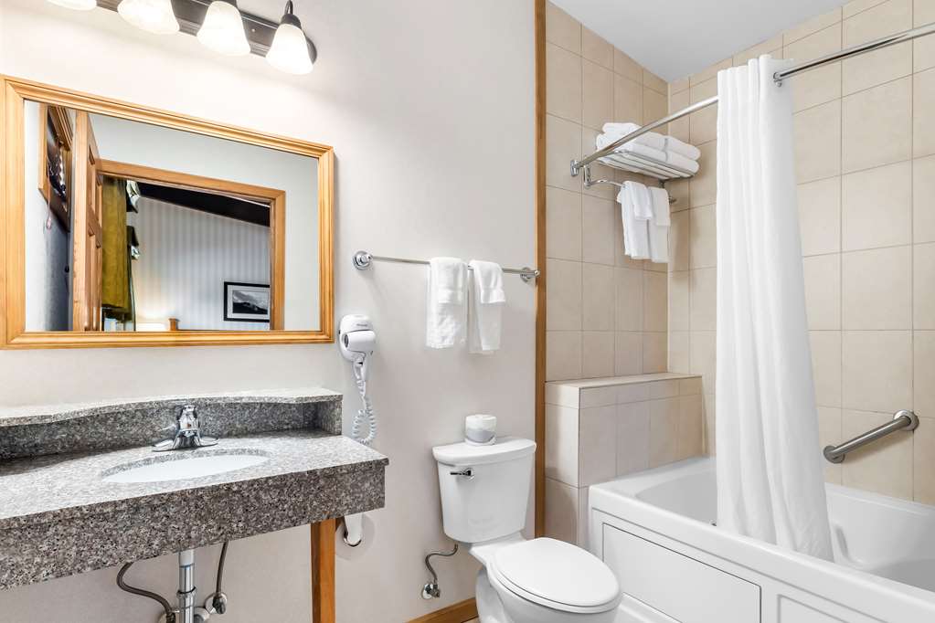 Фото Best Western Adirondack Inn