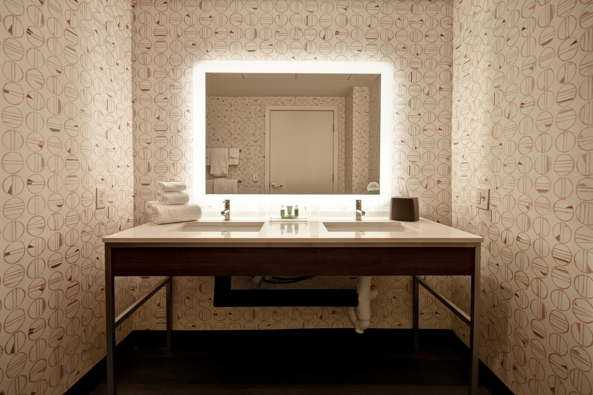 Фото Holiday Inn Lancaster, an Ihg Hotel