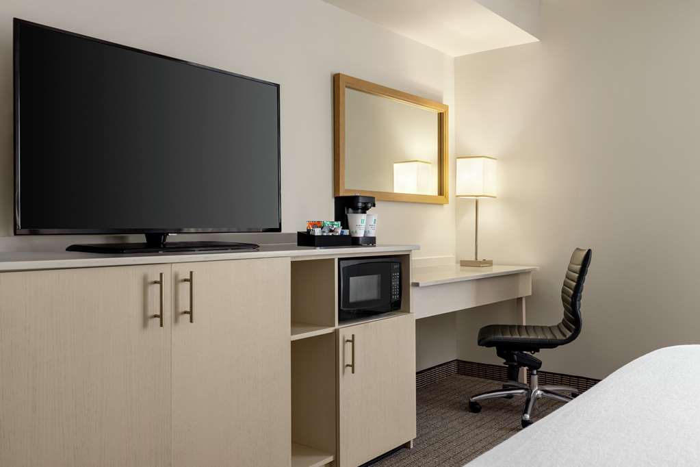 Фото Embassy Suites by Hilton Denver International Airport