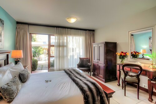 Гостиница Sunninghill Guest Lodge