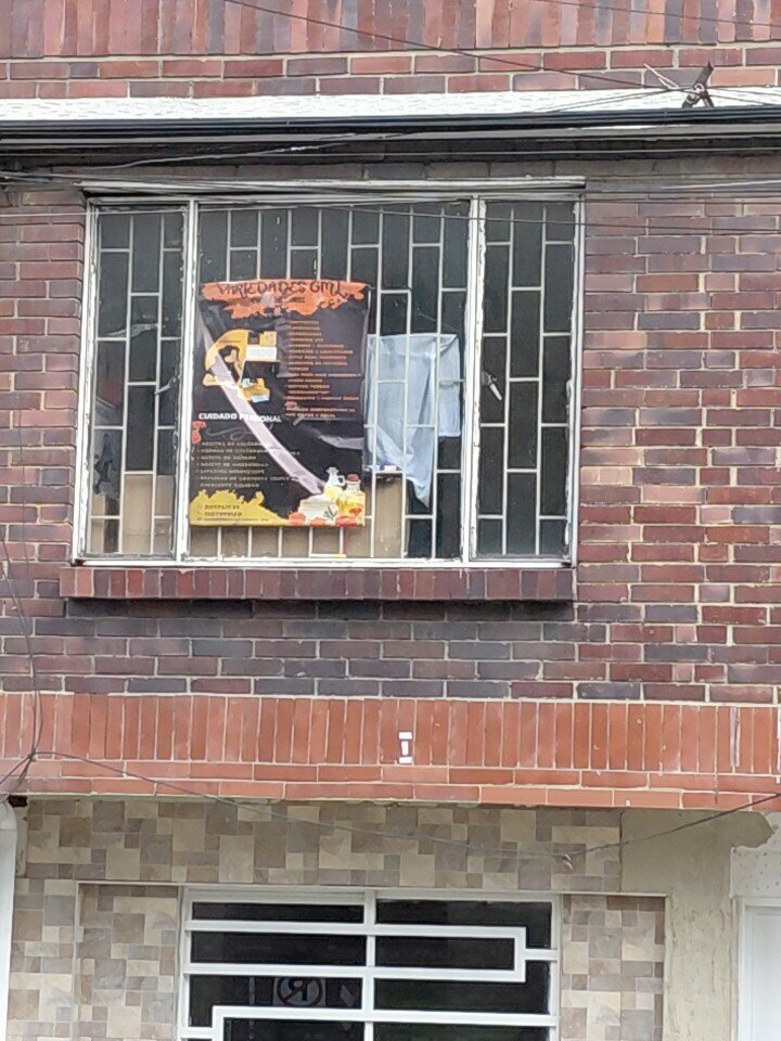 Perfume and cosmetics shop Variedades gml, Bogota, photo