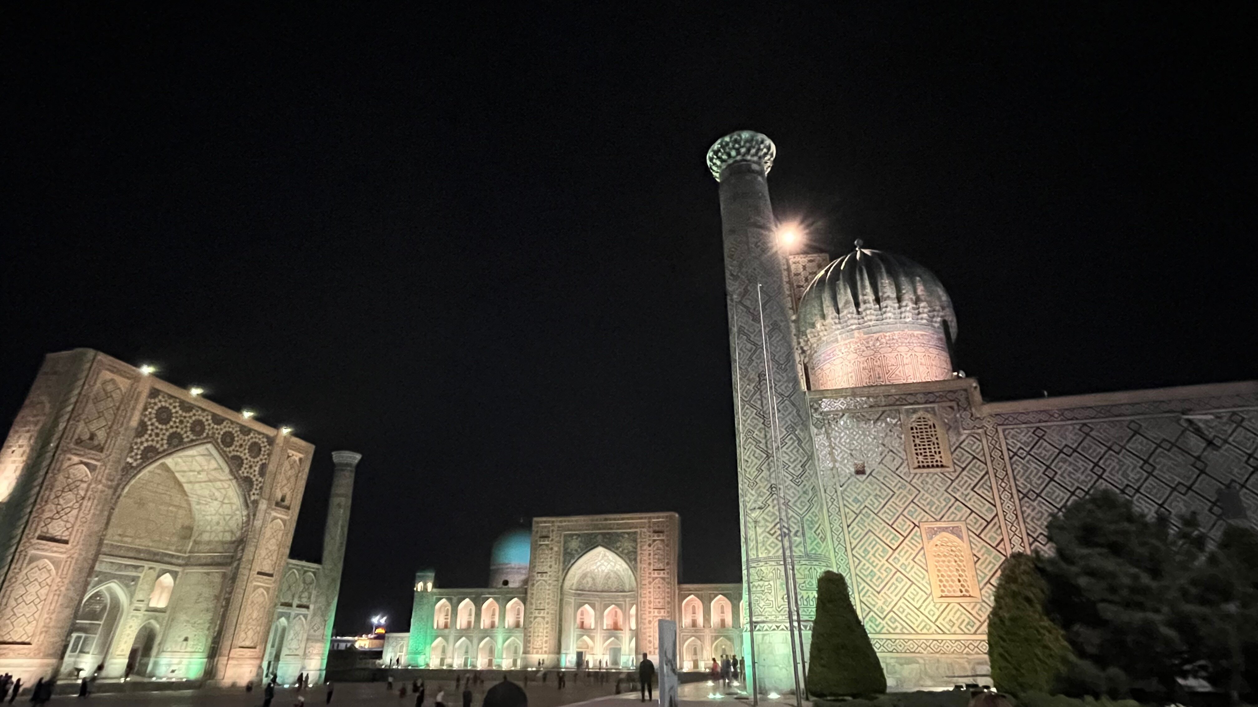 Фото Kok Saroy Plaza Hotel