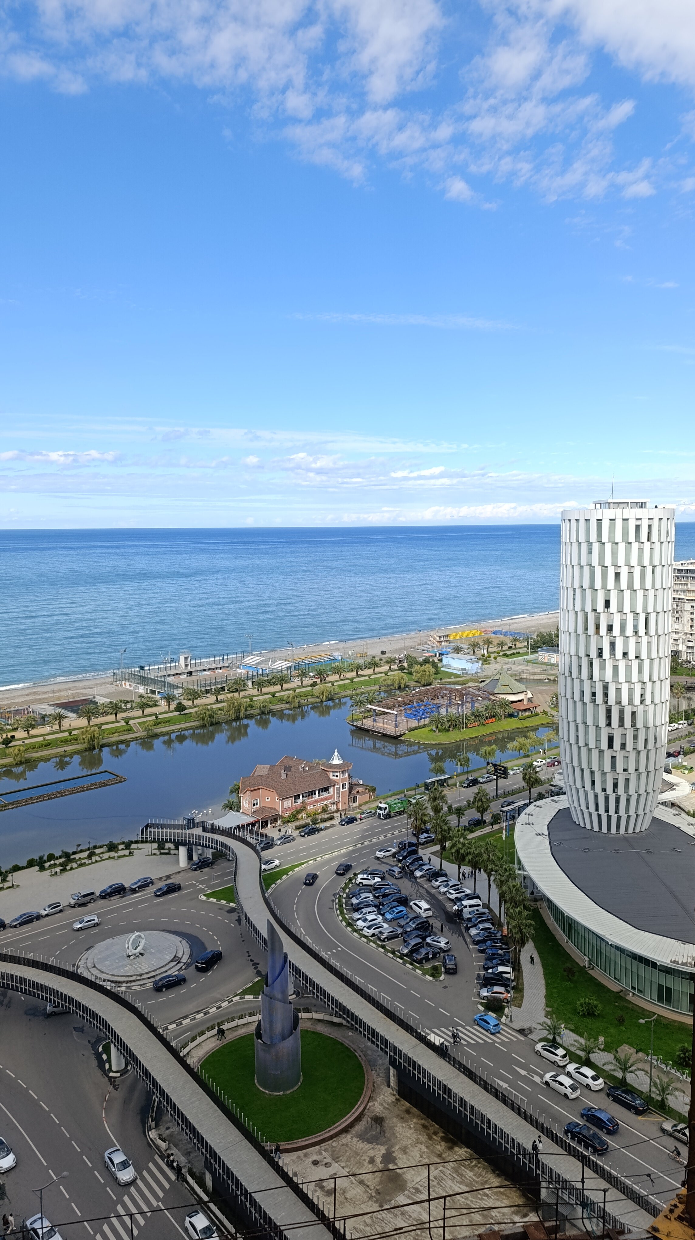 Фото Orbi City Hotel