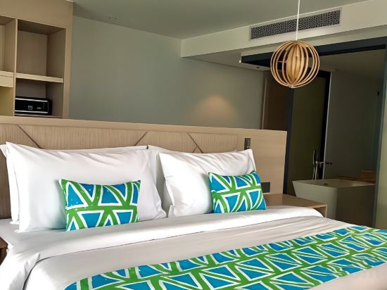 Фото Lime Resort Manila