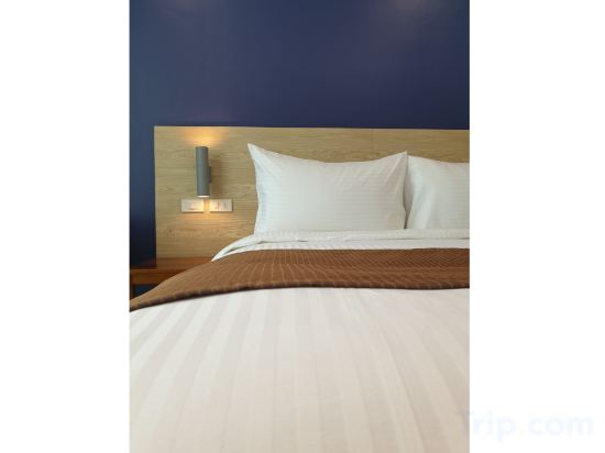 Фото Leez Inn Makati