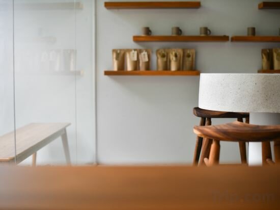 Фото At Kamala Hotel