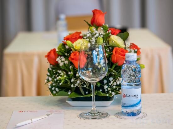 Фото Hanoi Larosa Hotel