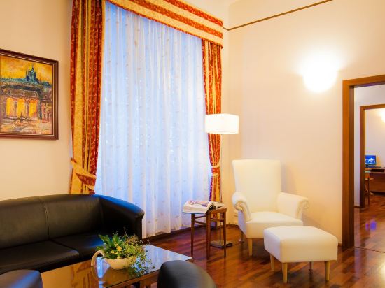 Фото Cloister Inn