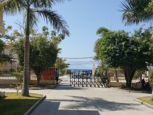 Апартаменты Beach Garden Hotel