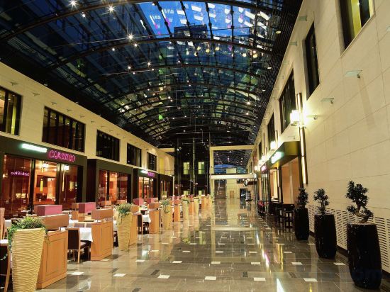 Фото Maritim Hotel Dusseldorf