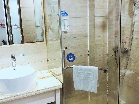 Фото YiWu Defeng Hotel