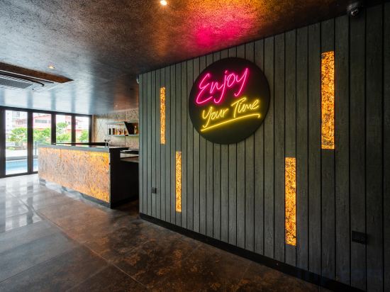 Фото The TJ Hotel