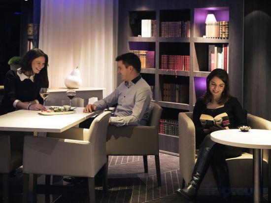 Фото Mercure Paris Porte de Versailles Expo Hotel