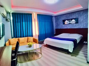 Апартаменты Youyou Express Hotel