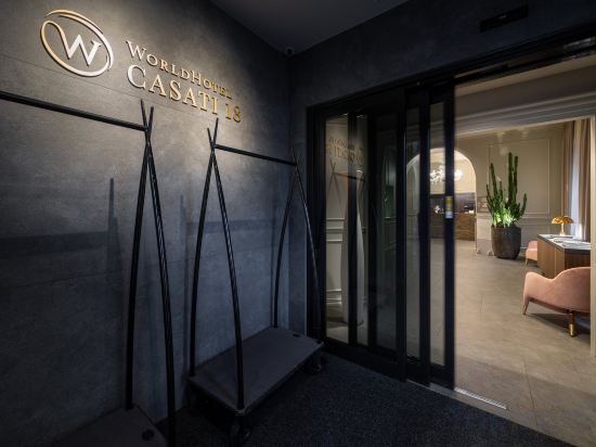 Фото World Hotel Casati 18