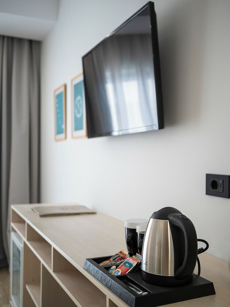 Фото Athena Hotel