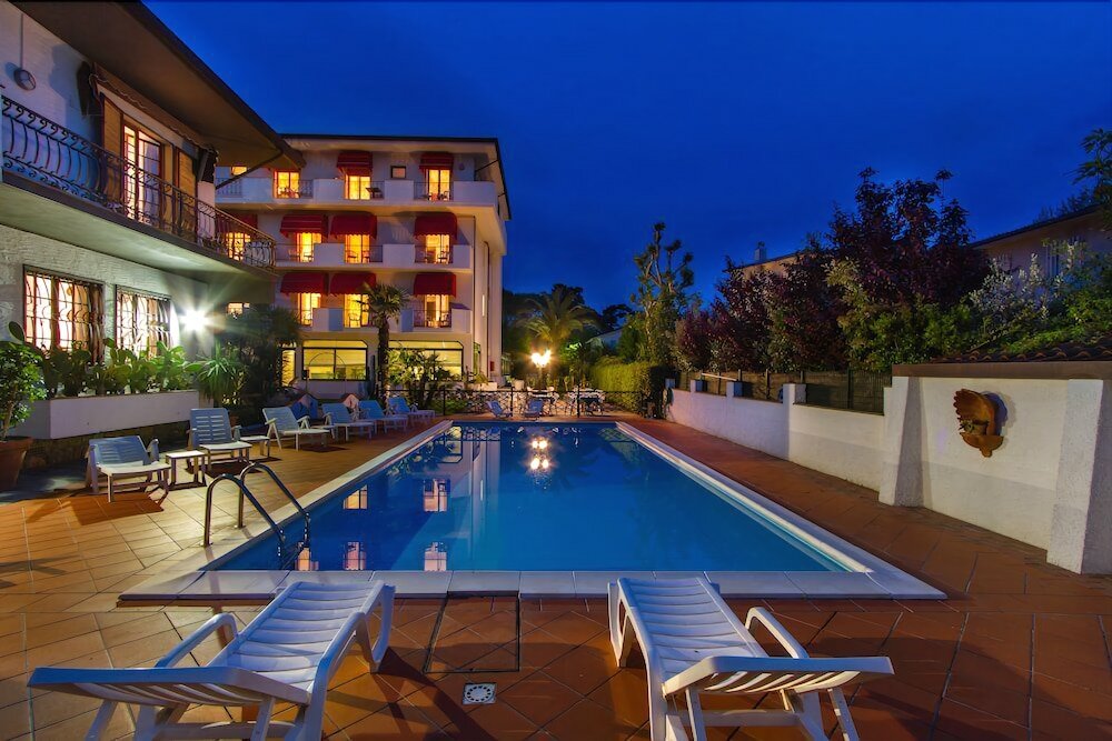 Фото отеля 3