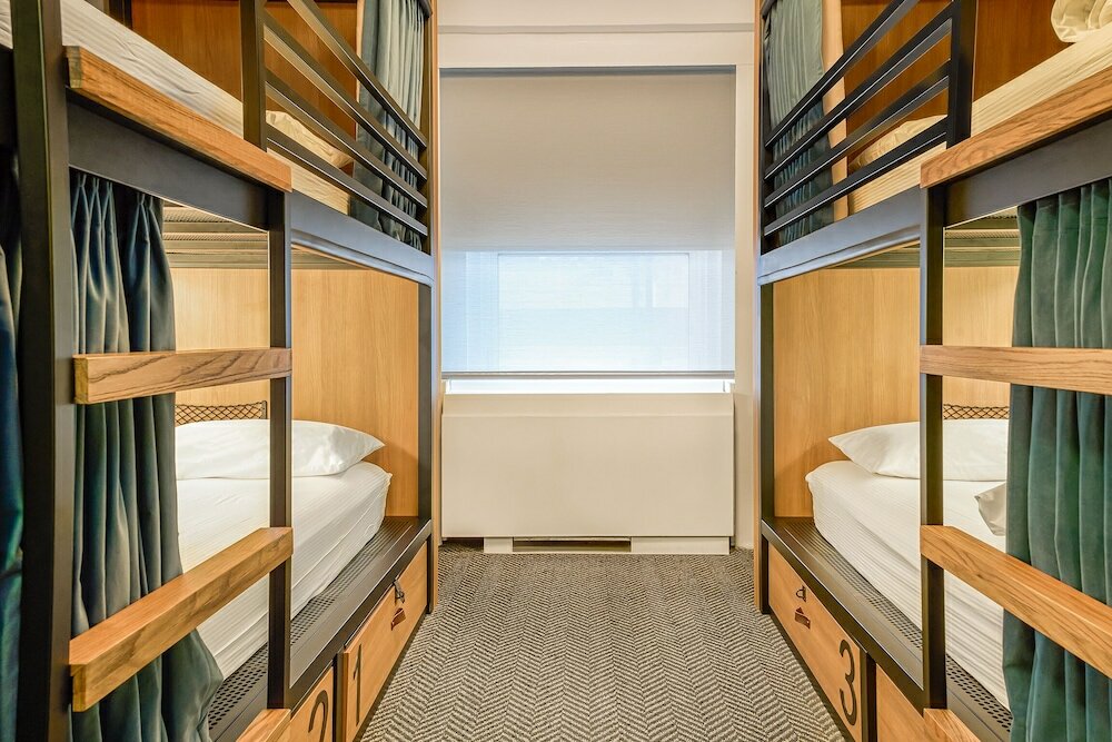 Фото Paramount Times Square