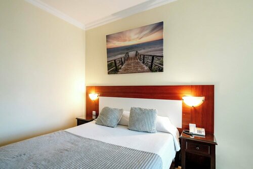 Внешний вид отеля Hotel Avenida Praia в Портимане, фото 3