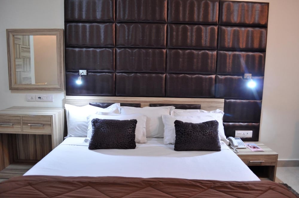 Фото Solo Victoria Hotel