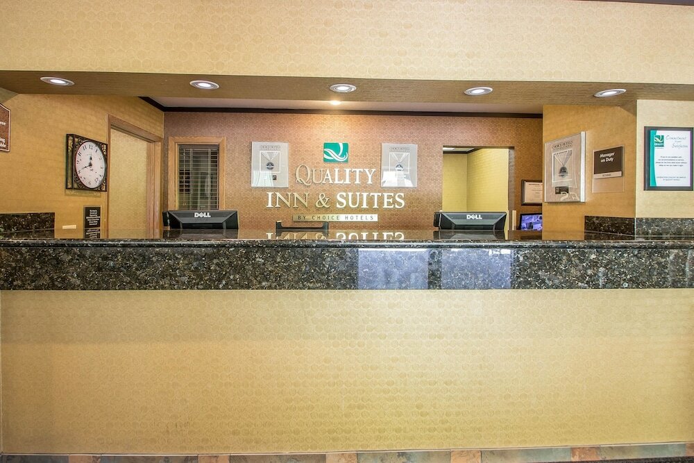 Фото Quality Inn & Suites Decorah