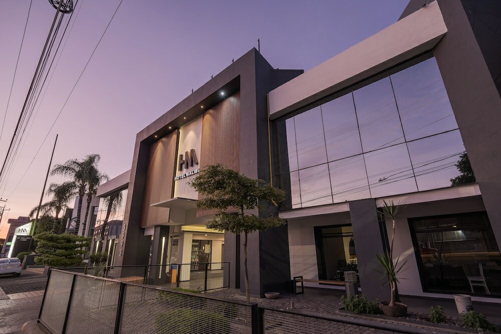 Фото Hotel Malibu