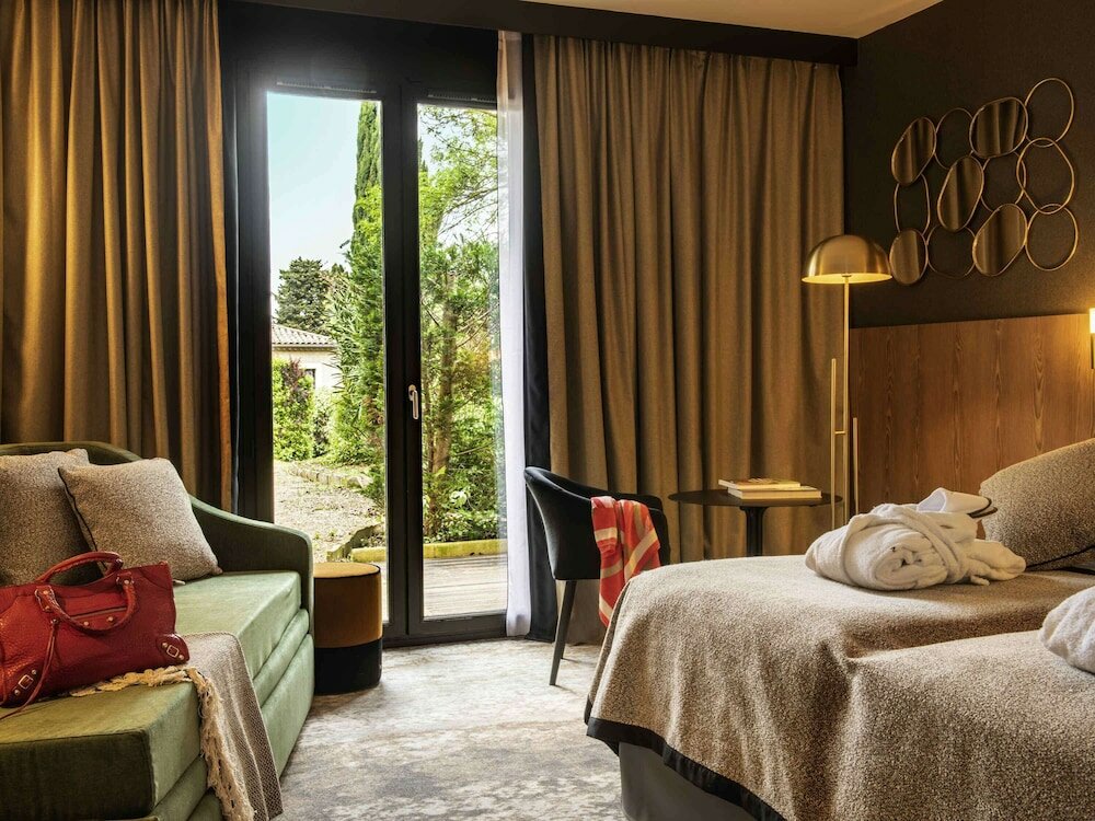 Фото Mercure Carcassonne La Cité hotel