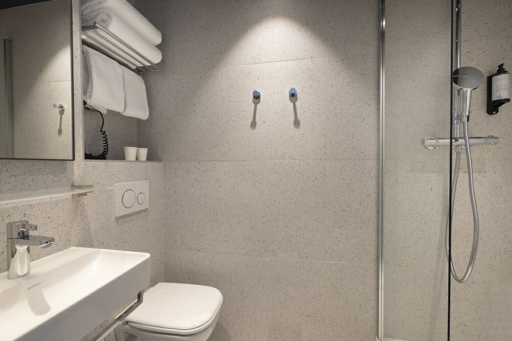 Фото Hotel de France Gare de Lyon Bastille