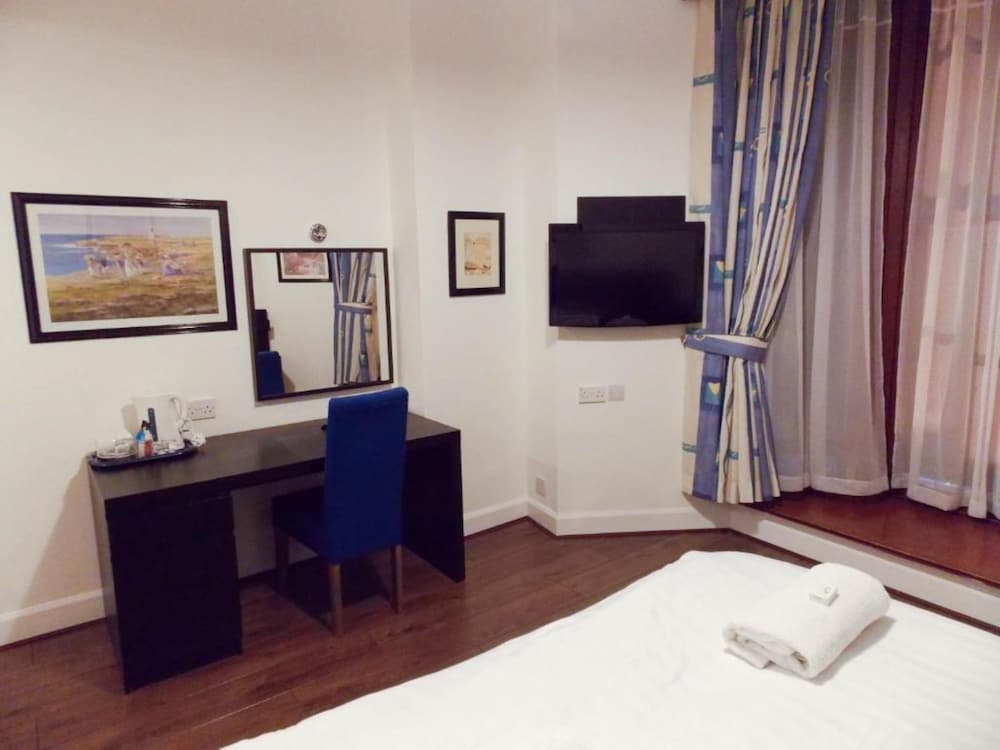 Фото The Victorian House