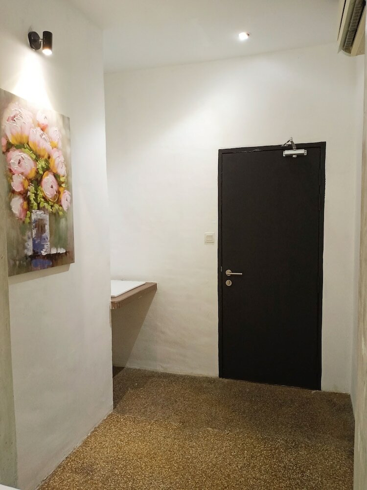 Фото Beds In Garden Hostel Sdn Bhd