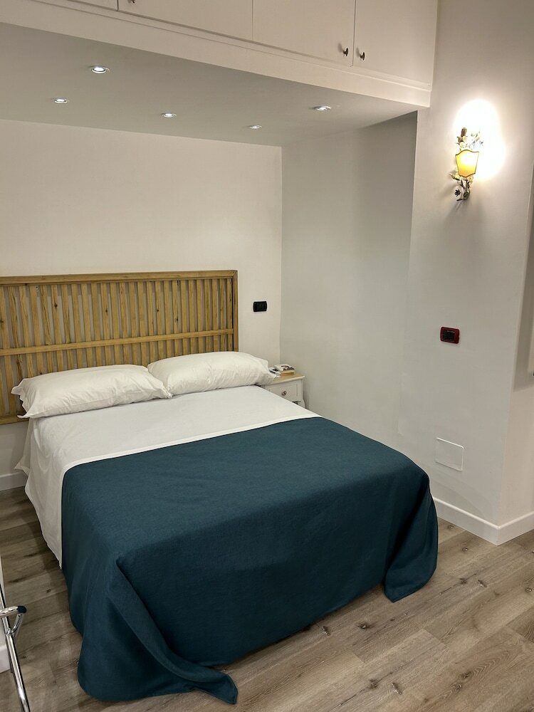 Фото Mh Design Hotel