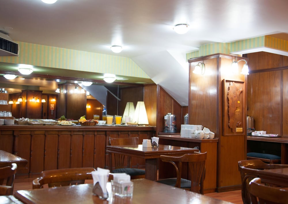 Фото Esmeralda Palace Hotel