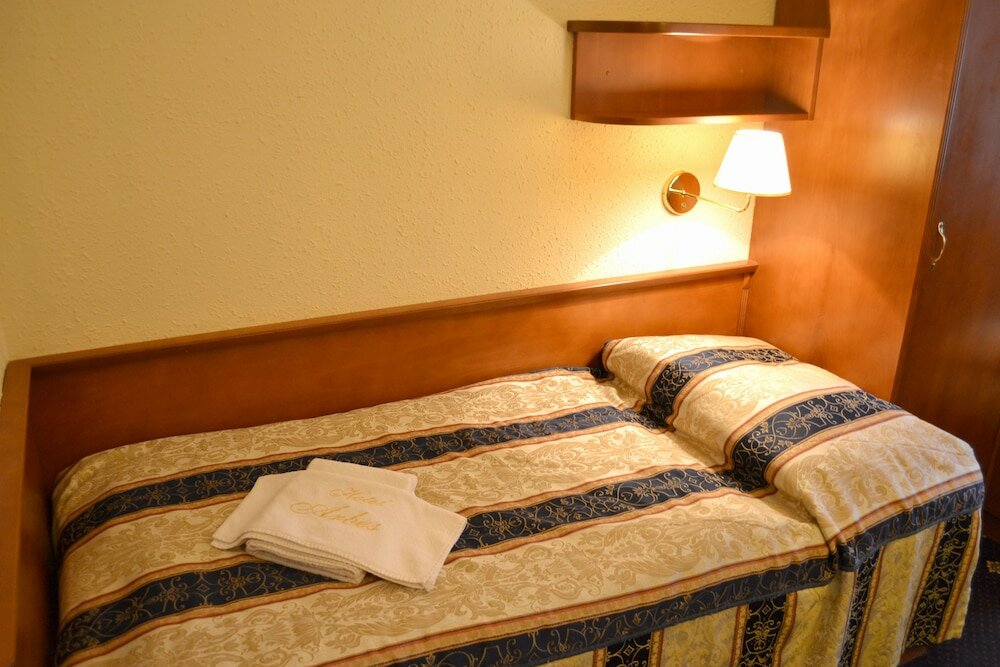 Фото Hotel Arbes