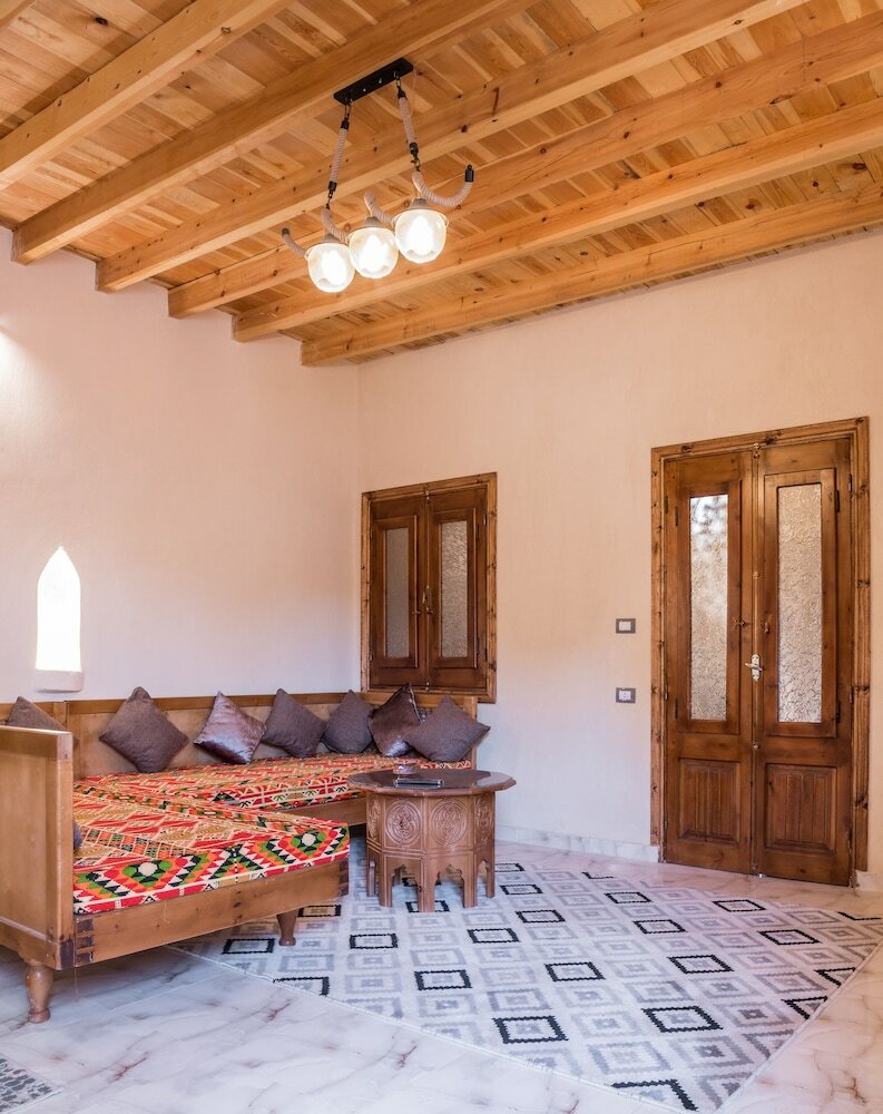 Фото Zad Elmosafer Guest House