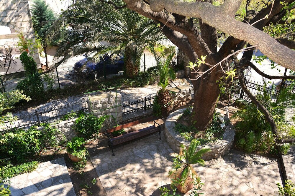 Фото Hotel Dubrava