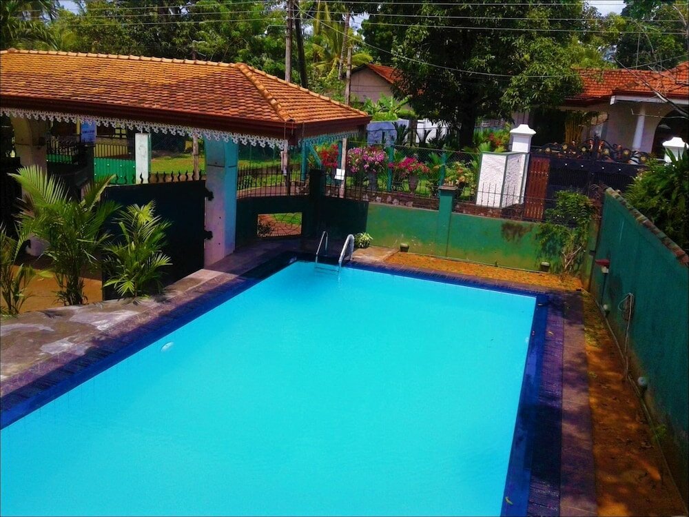 Фото Emel Boutique Hotel