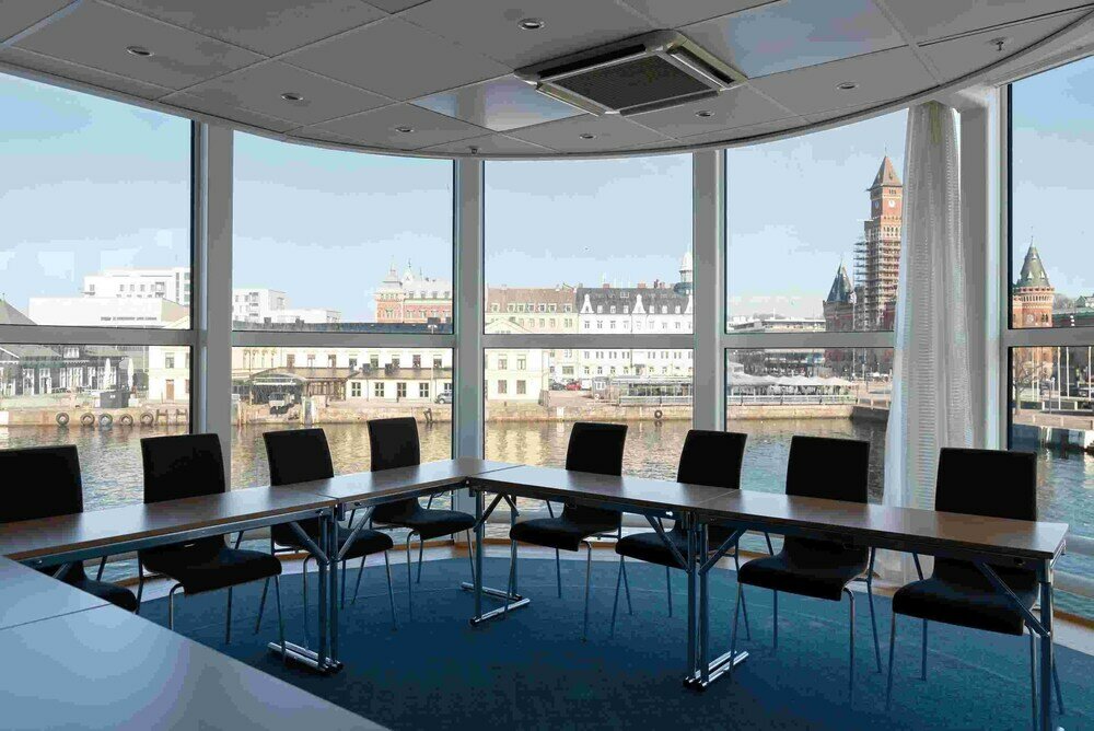 Фото Elite Hotel Marina Plaza