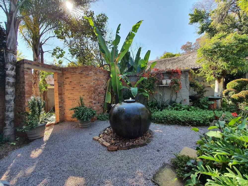 Фото Waterhouse Guest Lodges 202 Lawley Street