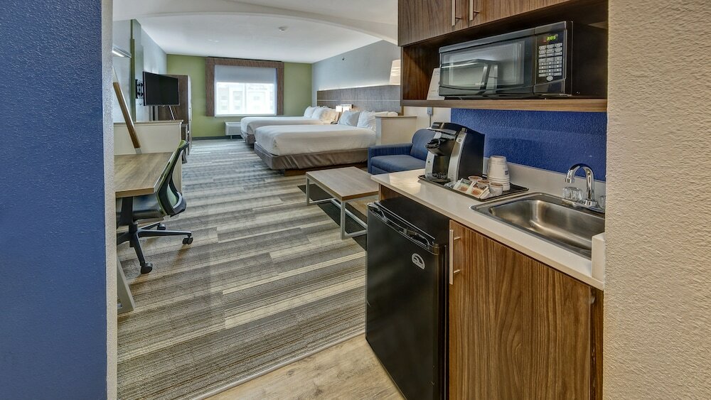 Фото Holiday Inn Express Hotel & Suites Corsicana, an Ihg Hotel