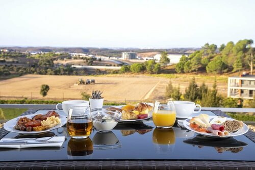 Внешний вид отеля Algarve Race Resort Hotel в Портимане, фото 3