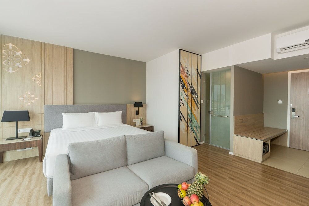 Фото Hotel Amber Pattaya