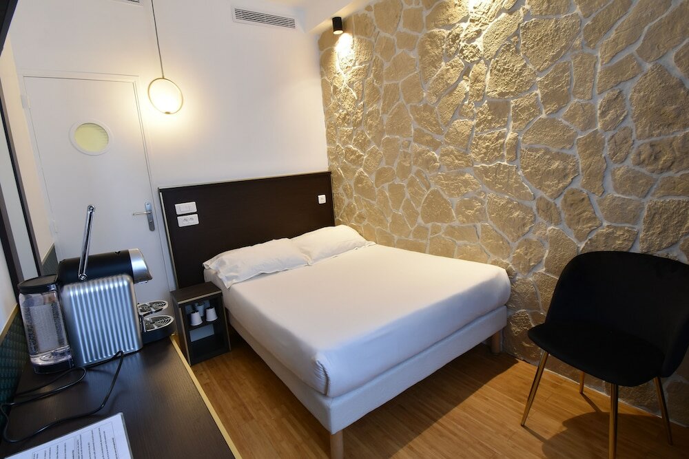 Фото Hôtel Bonne Nouvelle