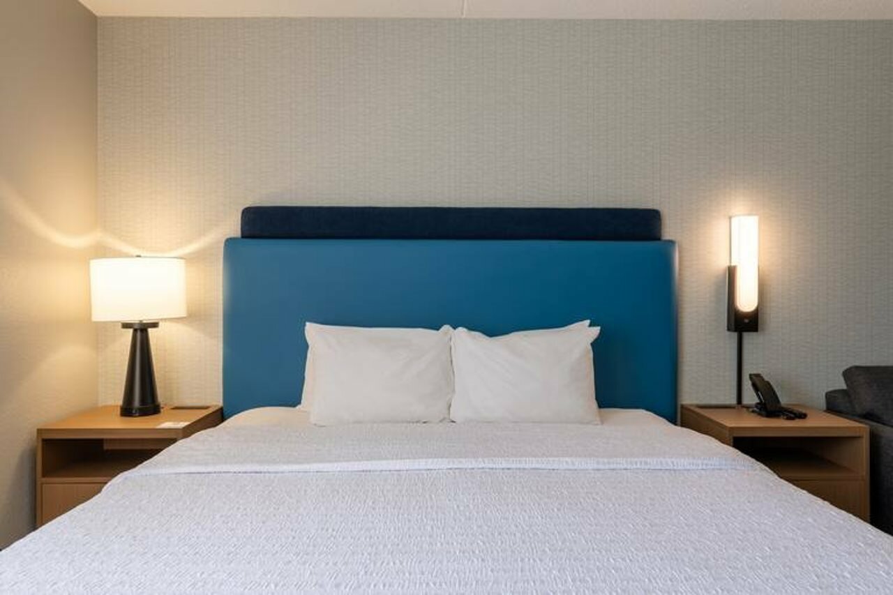 Фото Hampton Inn Portsmouth Central