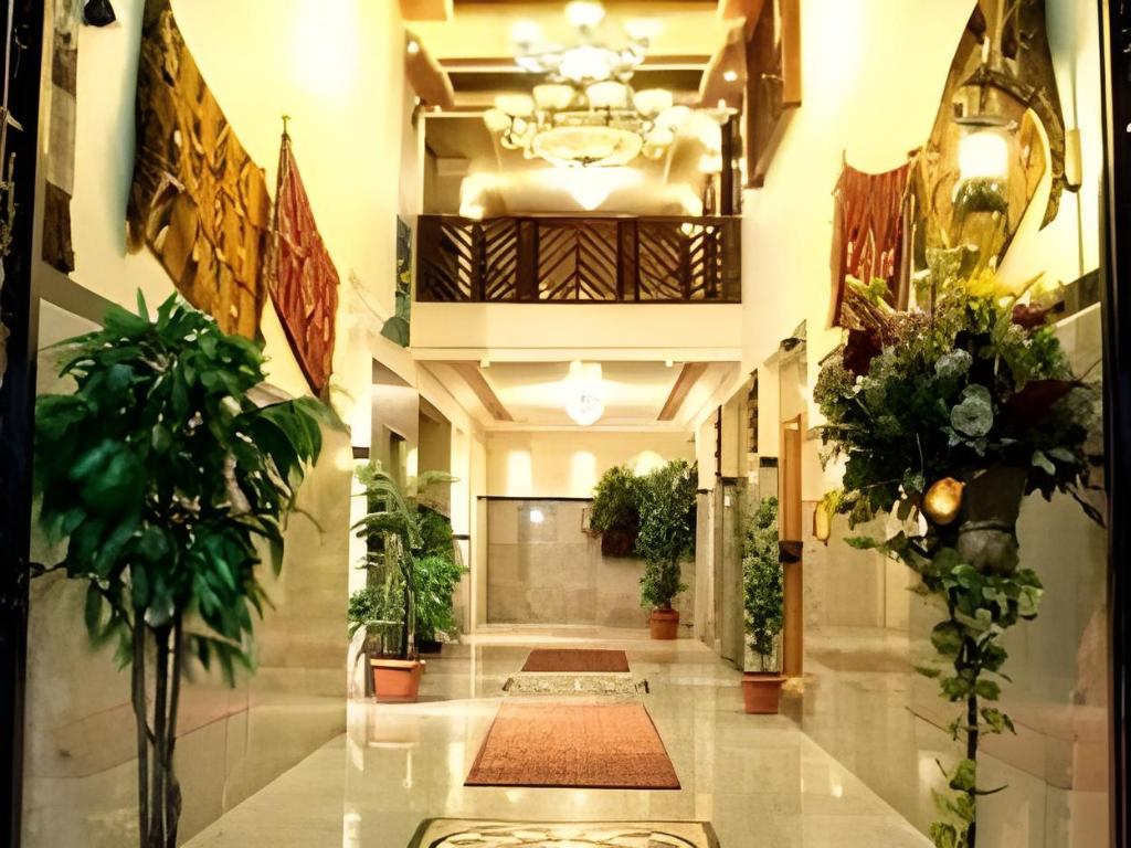 Фото Jardaneh Hotel
