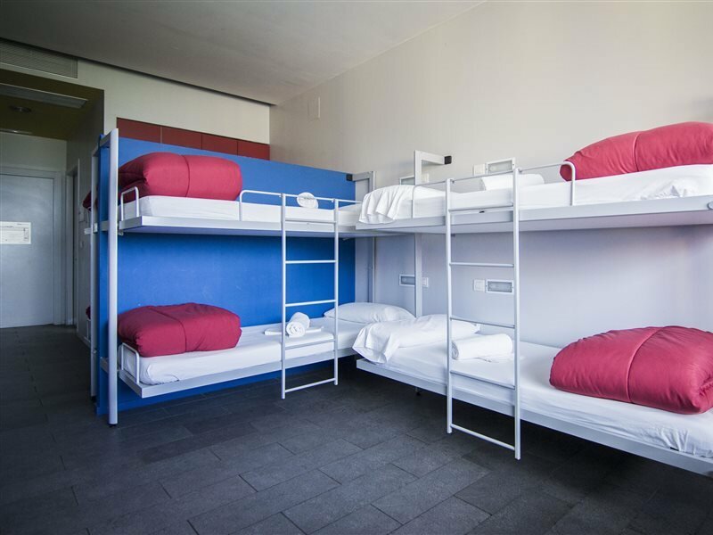 Фото Centre Esplai Hostel