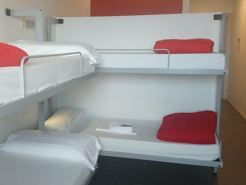 Фото Centre Esplai Hostel