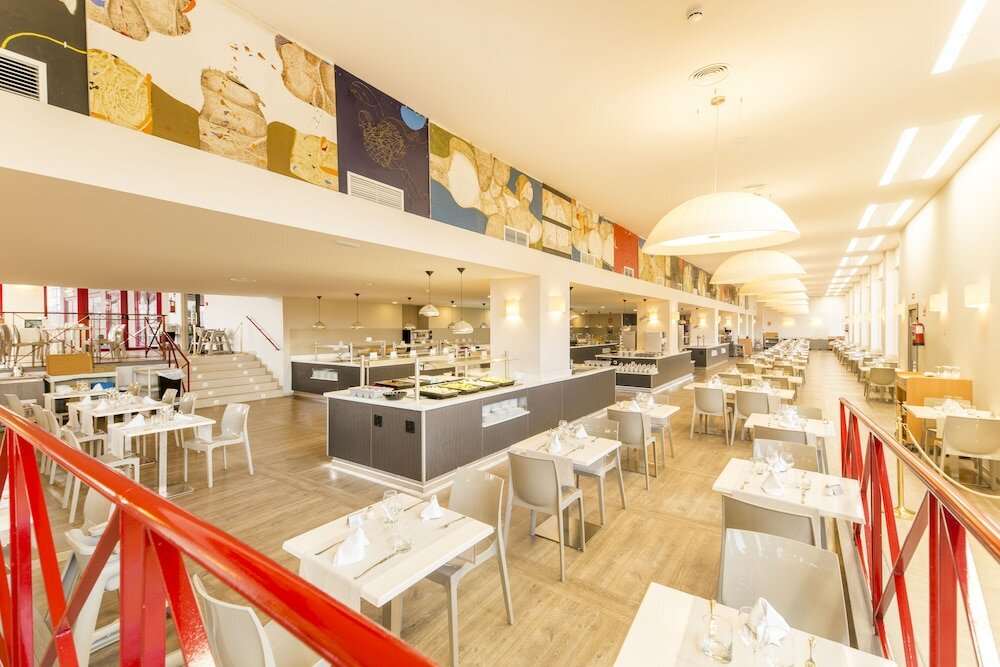 Фото Hotel Las Palmeras Affiliated by Fergus